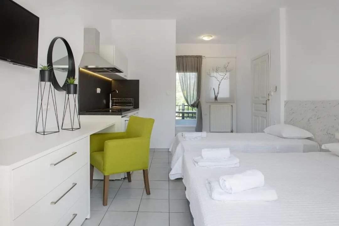 Hotel Papanikolaou Ierissós Esterno foto